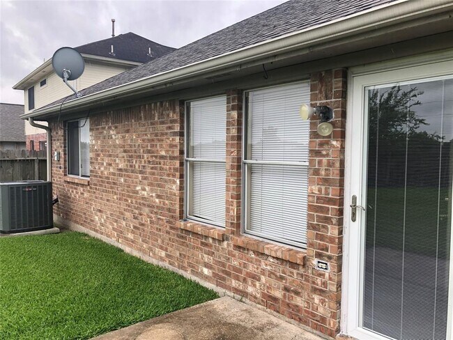 Building Photo - 8306 Berkely Ct
