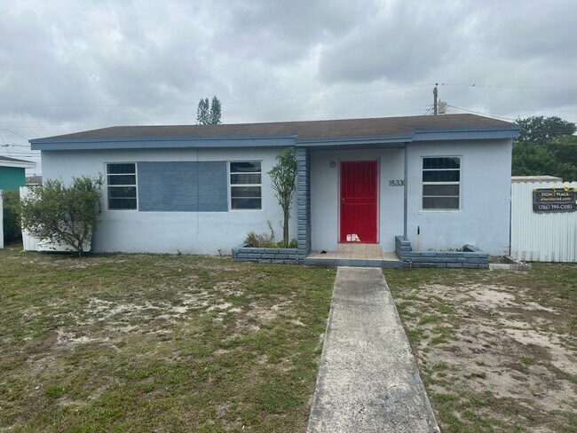 Building Photo - 15330 NW 31st Ave
