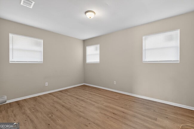 Building Photo - 7 Roper Dr