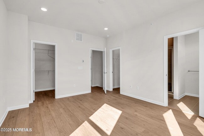 Building Photo - 75 Driftwood Cir