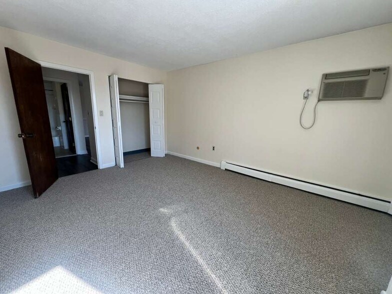 Building Photo - 376 Massachusetts Ave