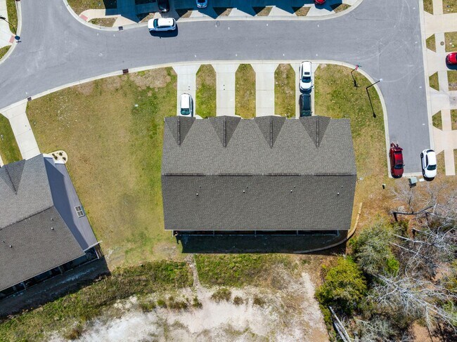 Building Photo - 148 Aspen Rd