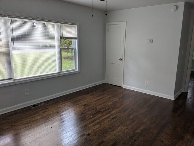 Building Photo - 4173 Brenda Dr