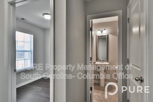 Building Photo - 340 Longfellows Ln
