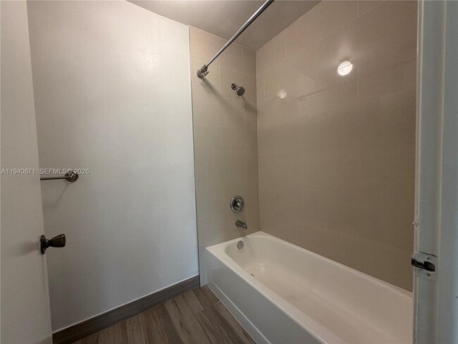 Building Photo - 9123 SW 138th Pl