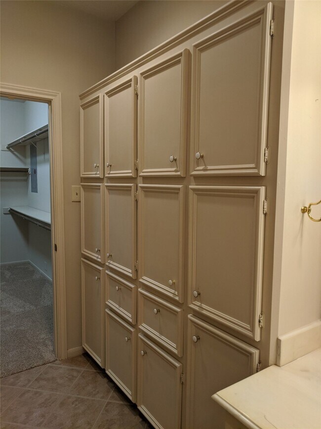 Building Photo - 5106 Olympia Fields Ln