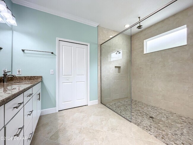 Building Photo - 329 Margaritaville Ave