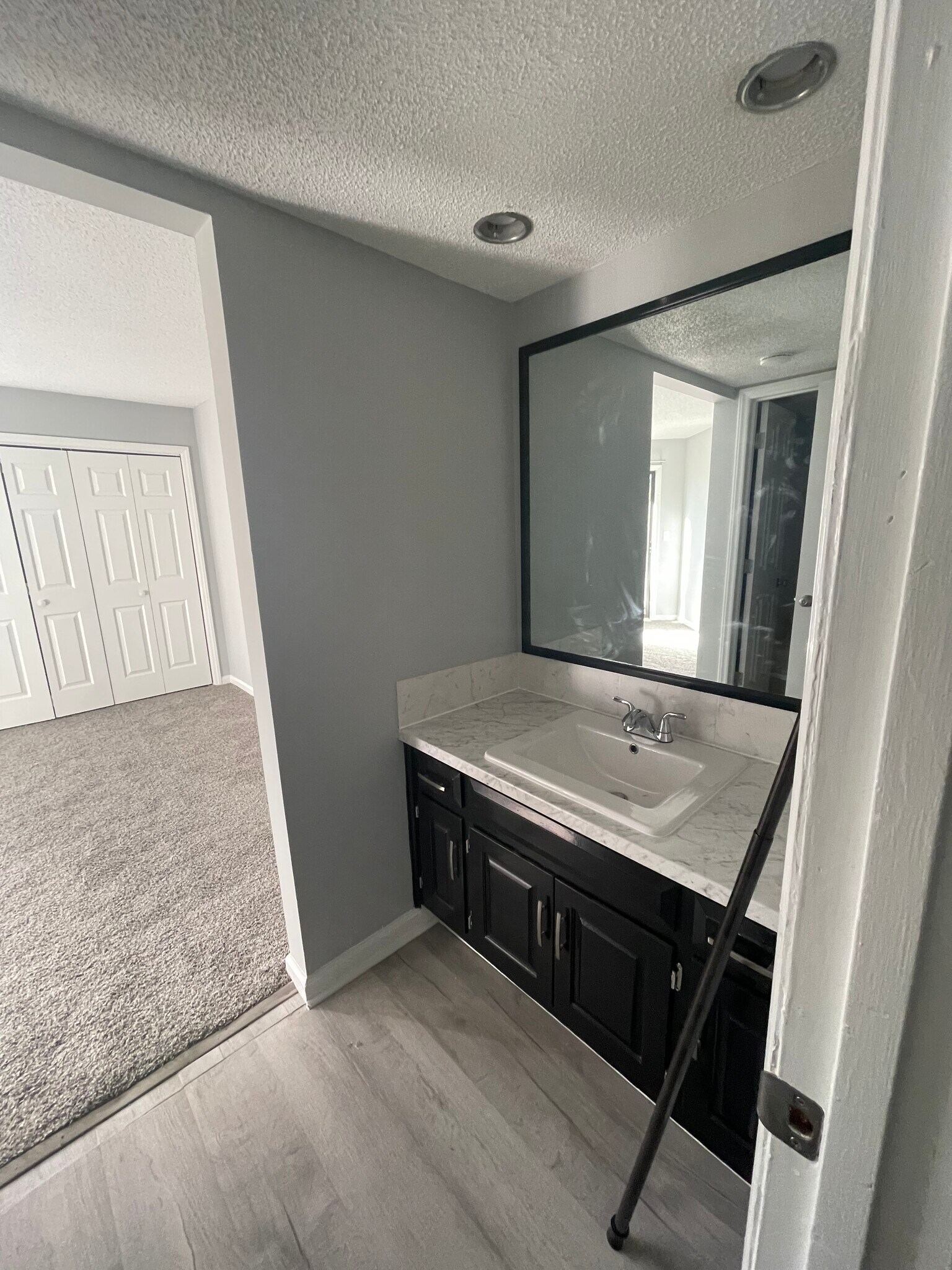 Building Photo - 4222 Pinehurst Cir