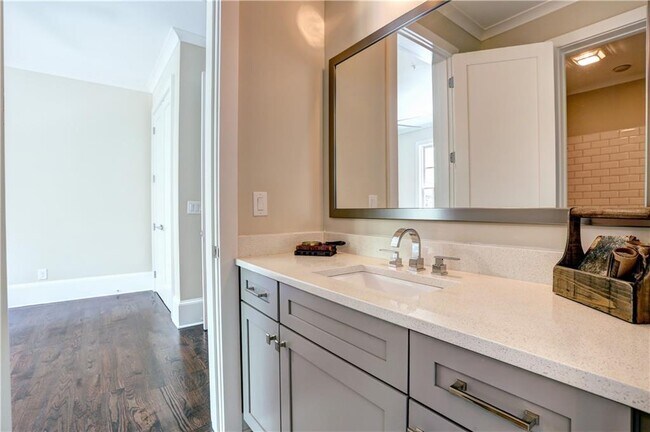 Building Photo - 12600 Marstrow Dr