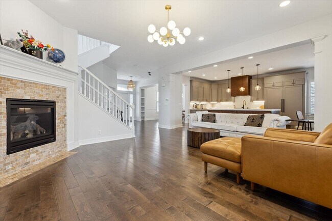 Building Photo - Luxury Home For Rent in Lowry
