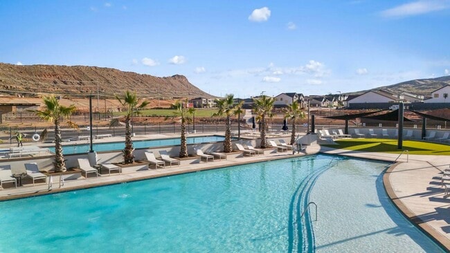 Building Photo - Modern and New 3 Bedroom Townhome in Long ...