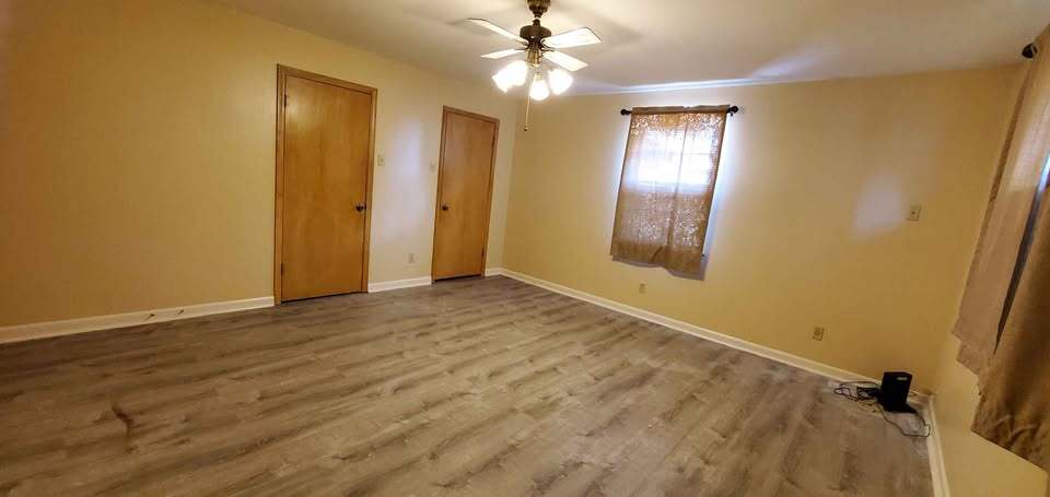 Building Photo - 4505 Laplace St