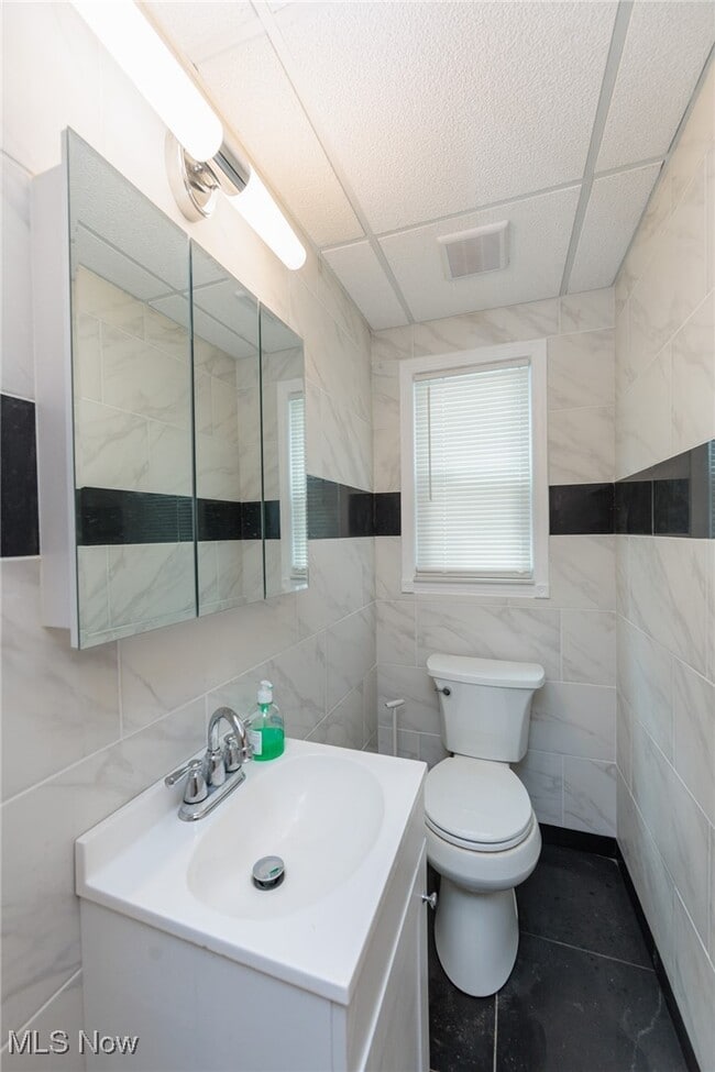 Building Photo - 2207 Campus Rd