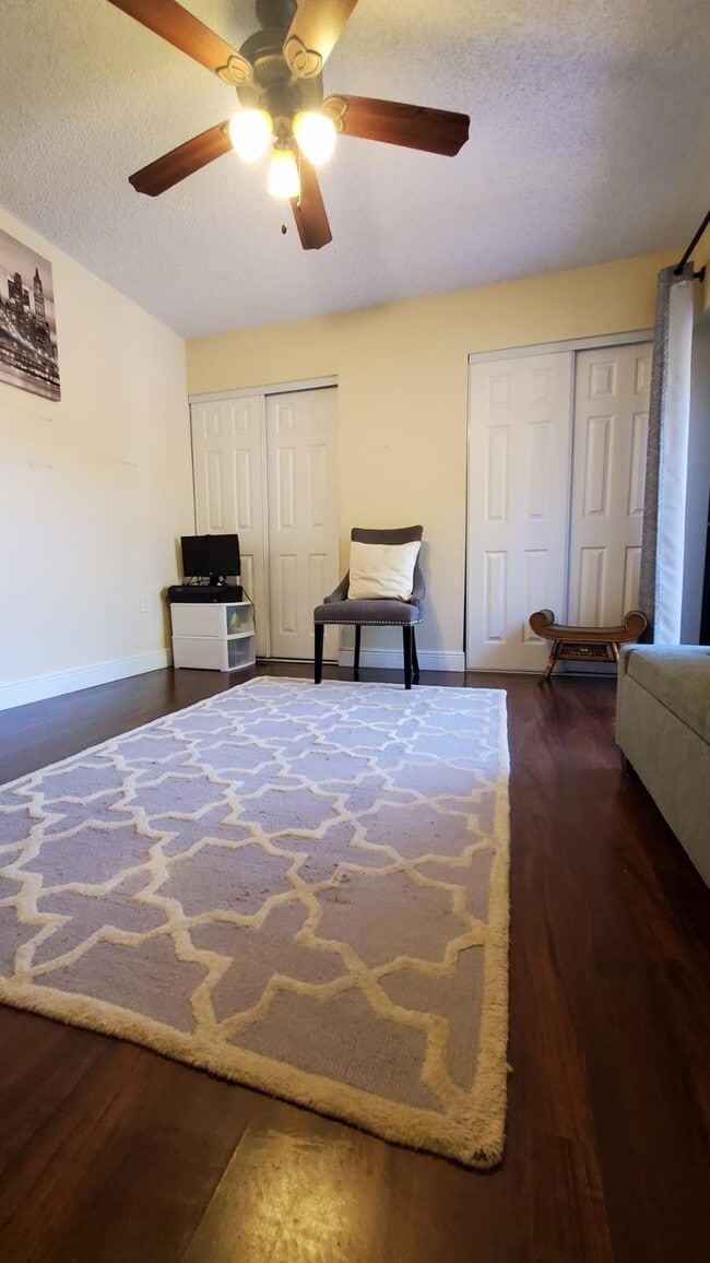 Building Photo - 2116 Praza Ln