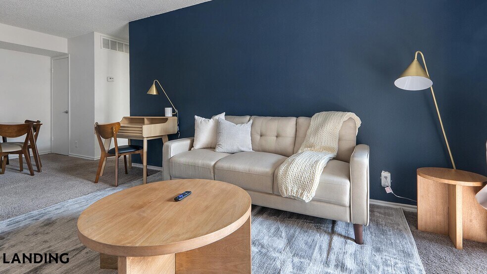 Building Photo - 1071 Clayton Ln