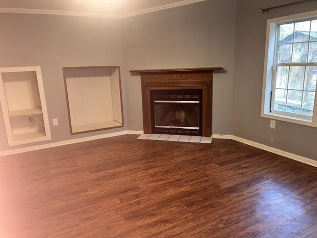 Building Photo - 4670 Calendula Ave