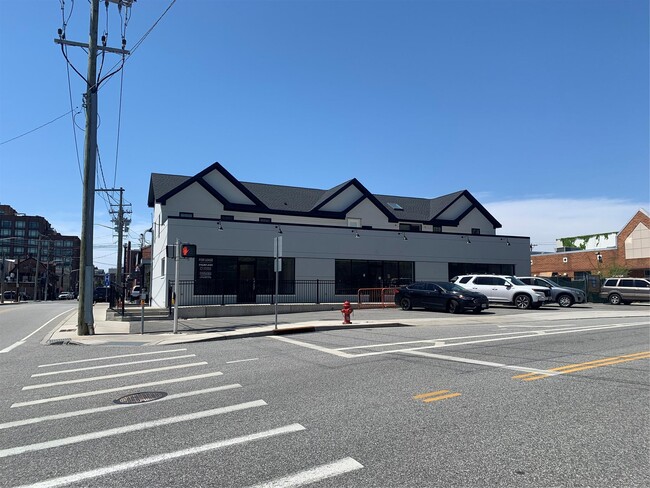 Building Photo - 144 2nd St
