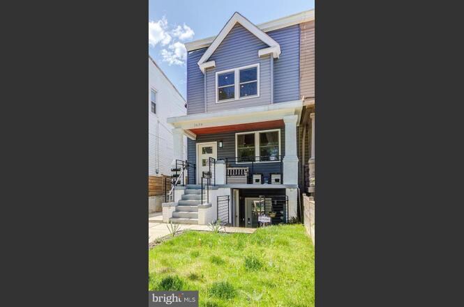 Building Photo - 1636 Trinidad Ave NE