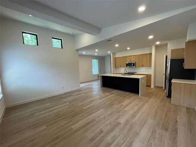 Building Photo - 2515 Appian Wy