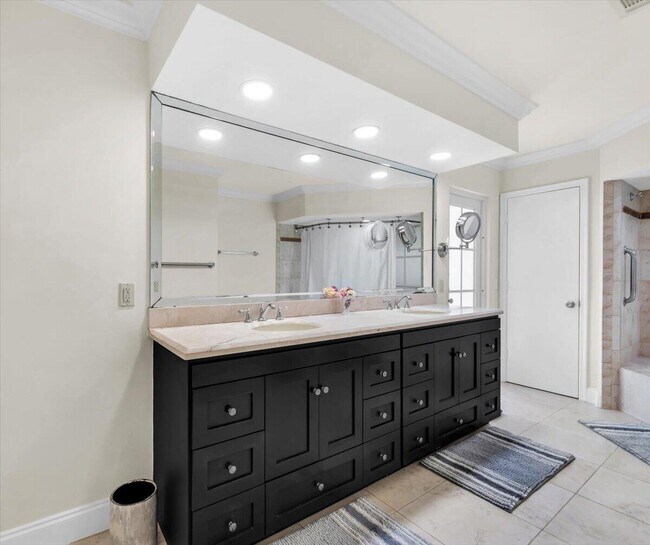 Building Photo - 2908 Banyan Blvd Cir NW