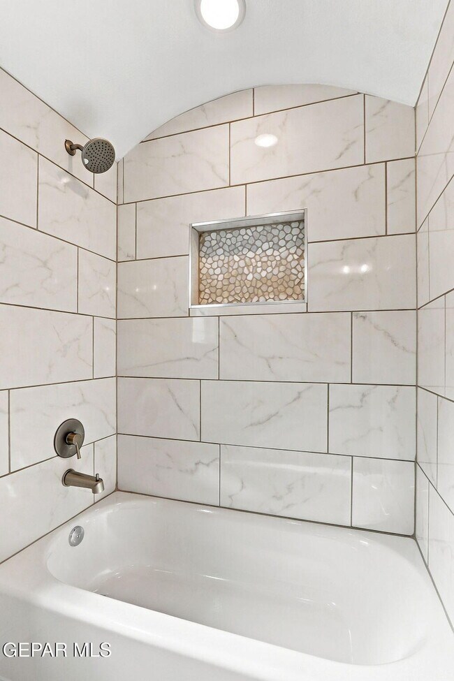 Building Photo - 15321 Promise Ct