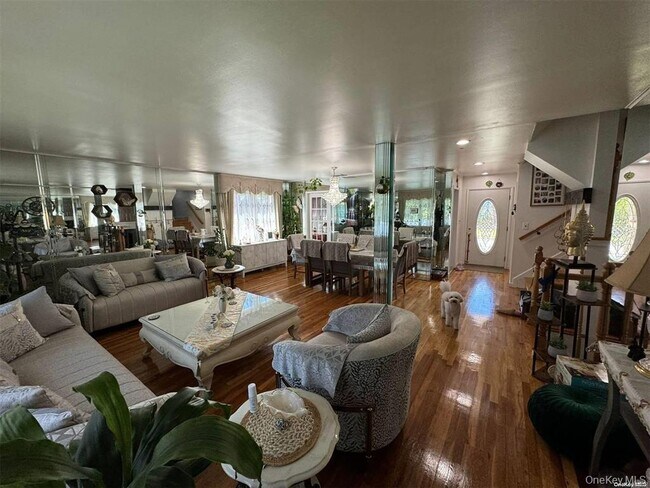 Building Photo - 830 Pepperidge Rd