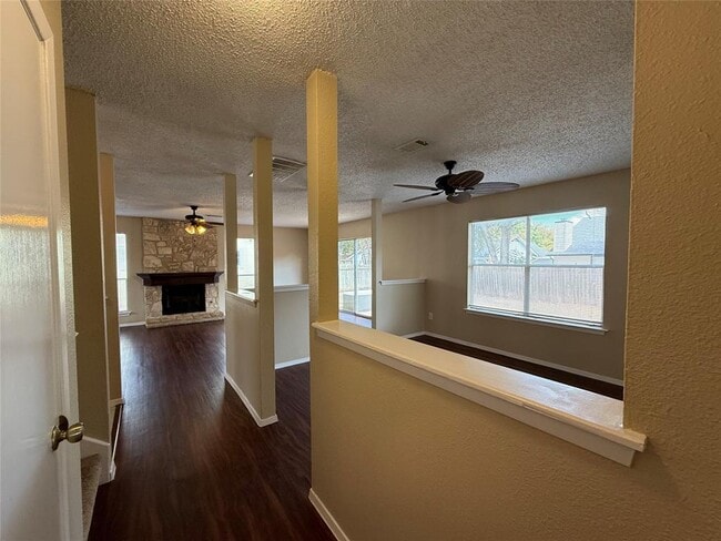 Building Photo - 11603 Tanglebriar Trail