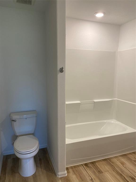 Building Photo - 8839 Wooster Trails Dr