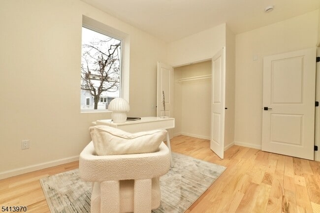 Building Photo - 15 Palisade Ave