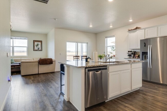 Building Photo - Modern 4-Bedroom Ranch Home with Mountain Views and 3-Car Garage