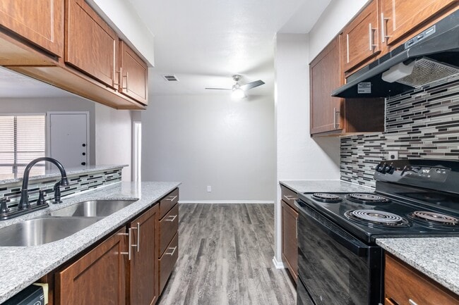 Building Photo - Ridgeview