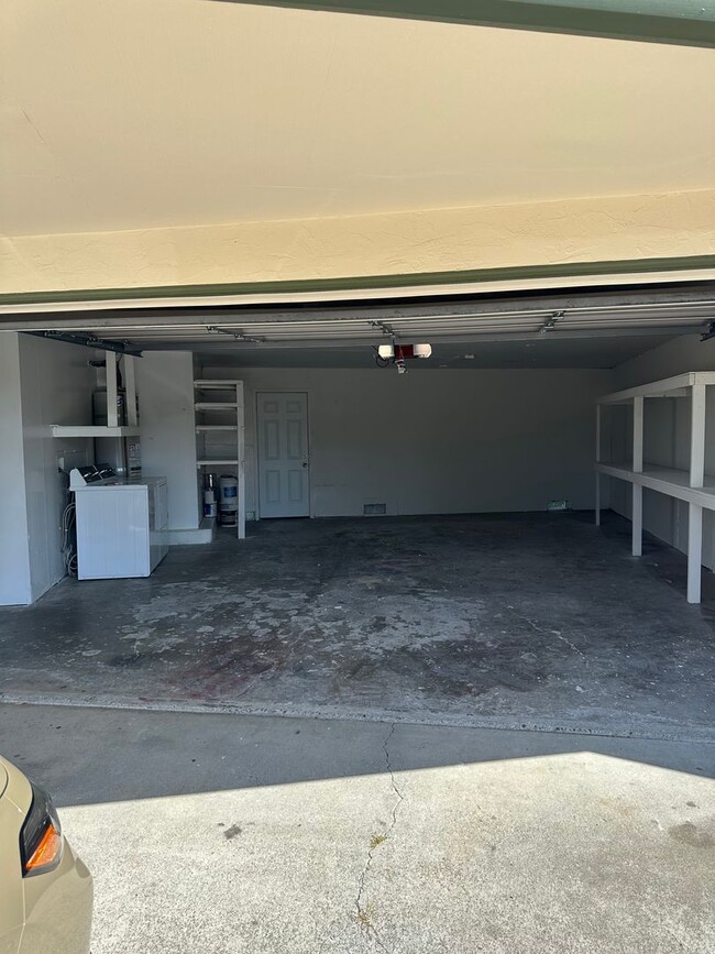 Building Photo - Cozy 3-Bed, 2-Bath Home in Lincoln Manor