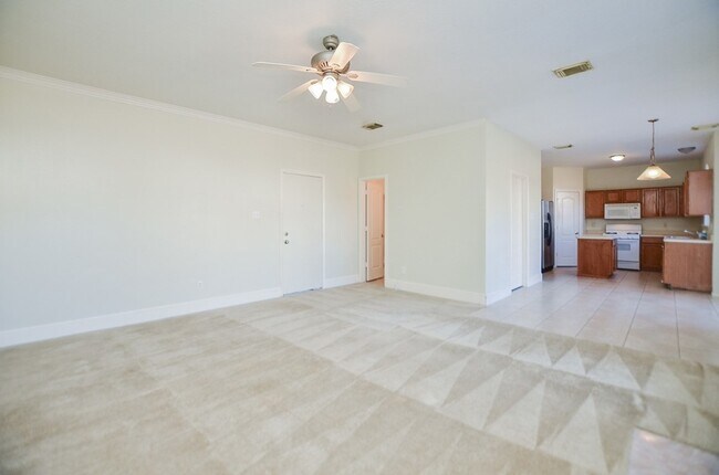 Building Photo - 21210 Woodland Green Dr