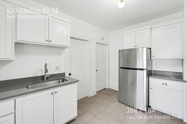 Building Photo - 420 Griggs St SE