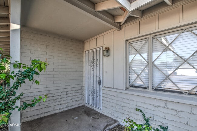 Building Photo - 8235 E Virginia Ave