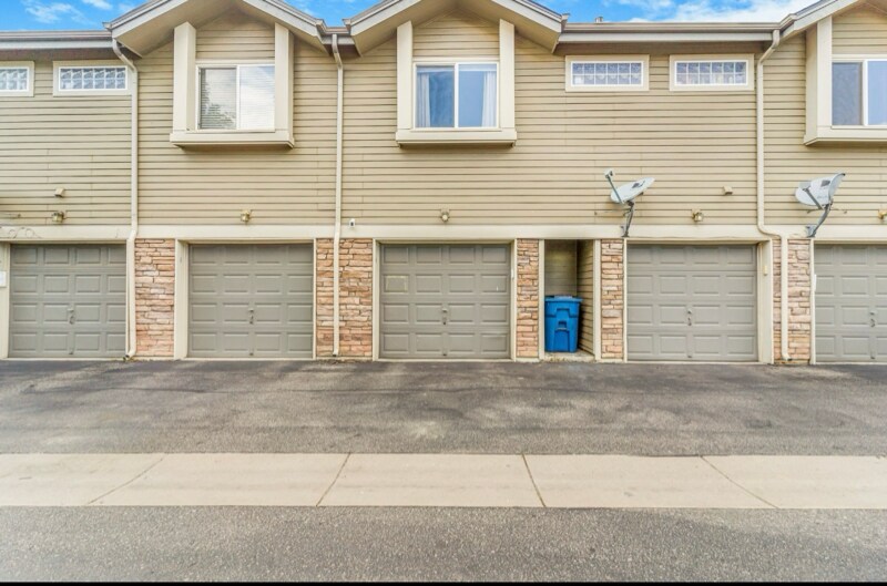 Building Photo - 3231 S Waco Ct