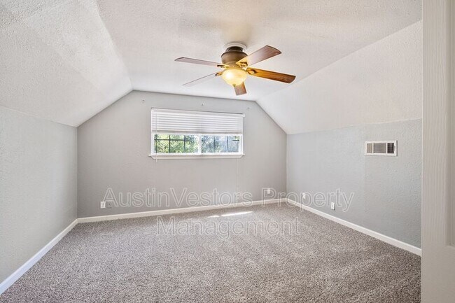 Building Photo - 5504 Coventry Ln