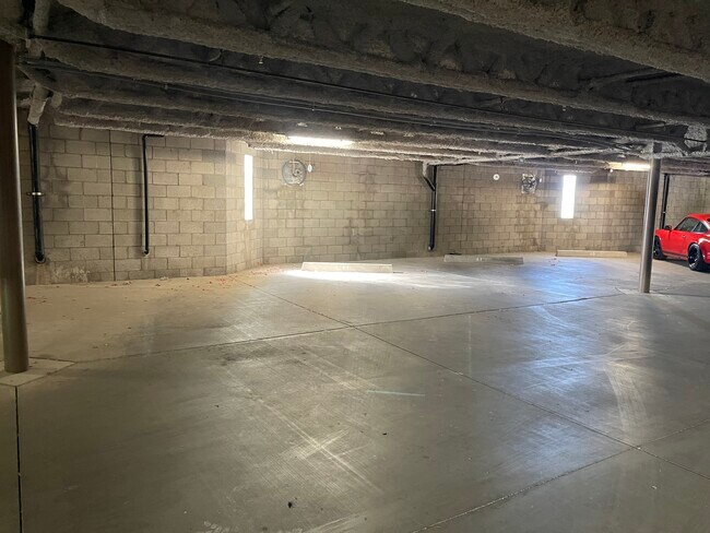 Building Photo - 10222 E Southwind Ln