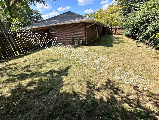 Building Photo - 3 Bed 1 bath