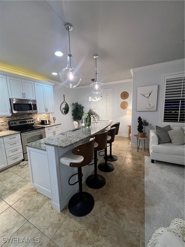 Building Photo - 9081 Albion Ln S