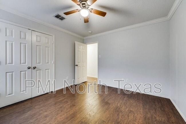 Building Photo - 2641 Salt Maker Way