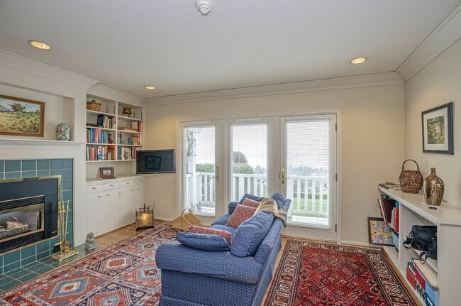 Building Photo - Stunning Home with Breathtaking Views in T...