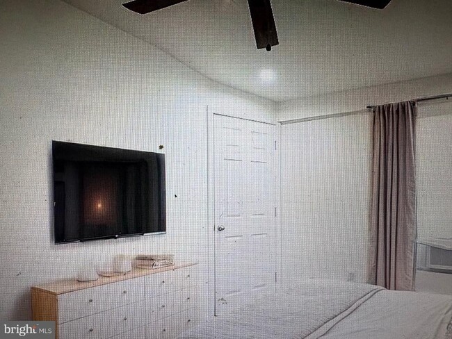 Building Photo - 1929 N 9th St