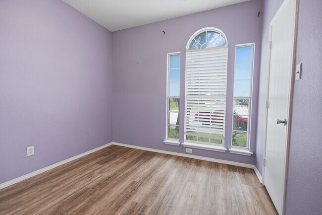Building Photo - 1003 Morningside Dr