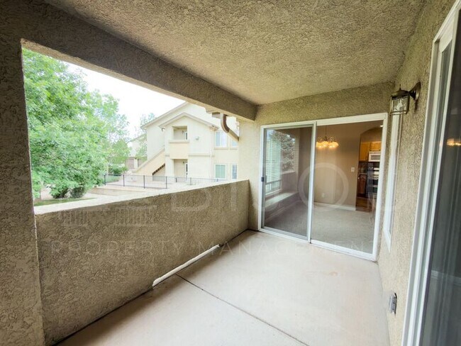 Building Photo - 6925 Ash Creek Heights