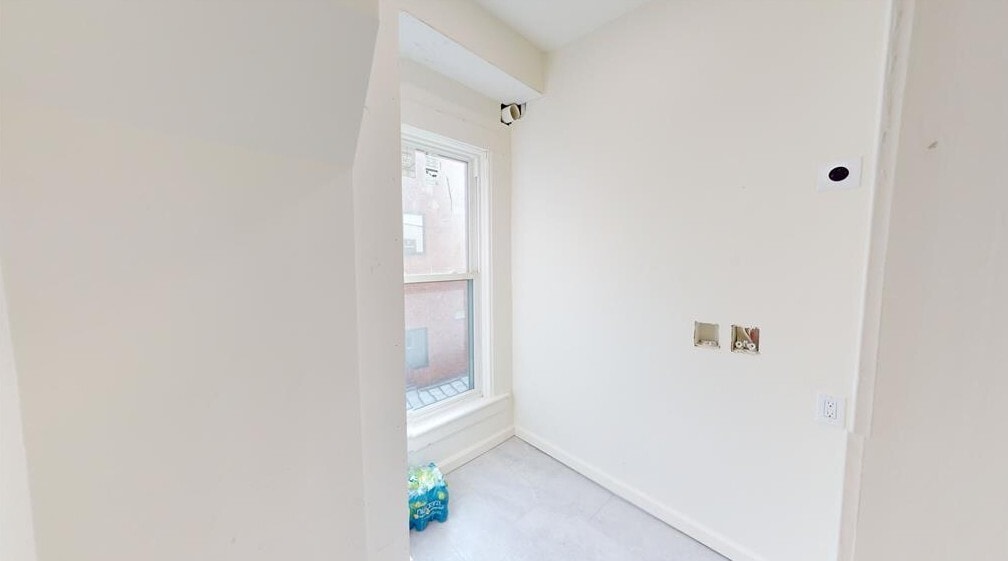 Unit 2 - 736 Main St