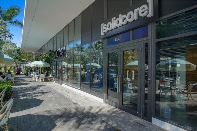 Building Photo - 2960-2960 NE 207th St