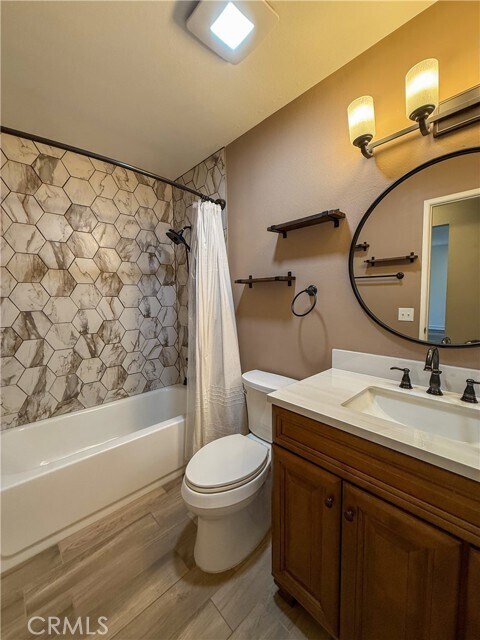 Building Photo - 12640 Garden Ave