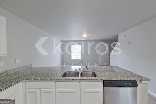 Building Photo - 207 Hawthorn Trail
