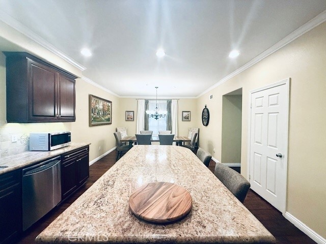 Building Photo - 43 Long Meadow